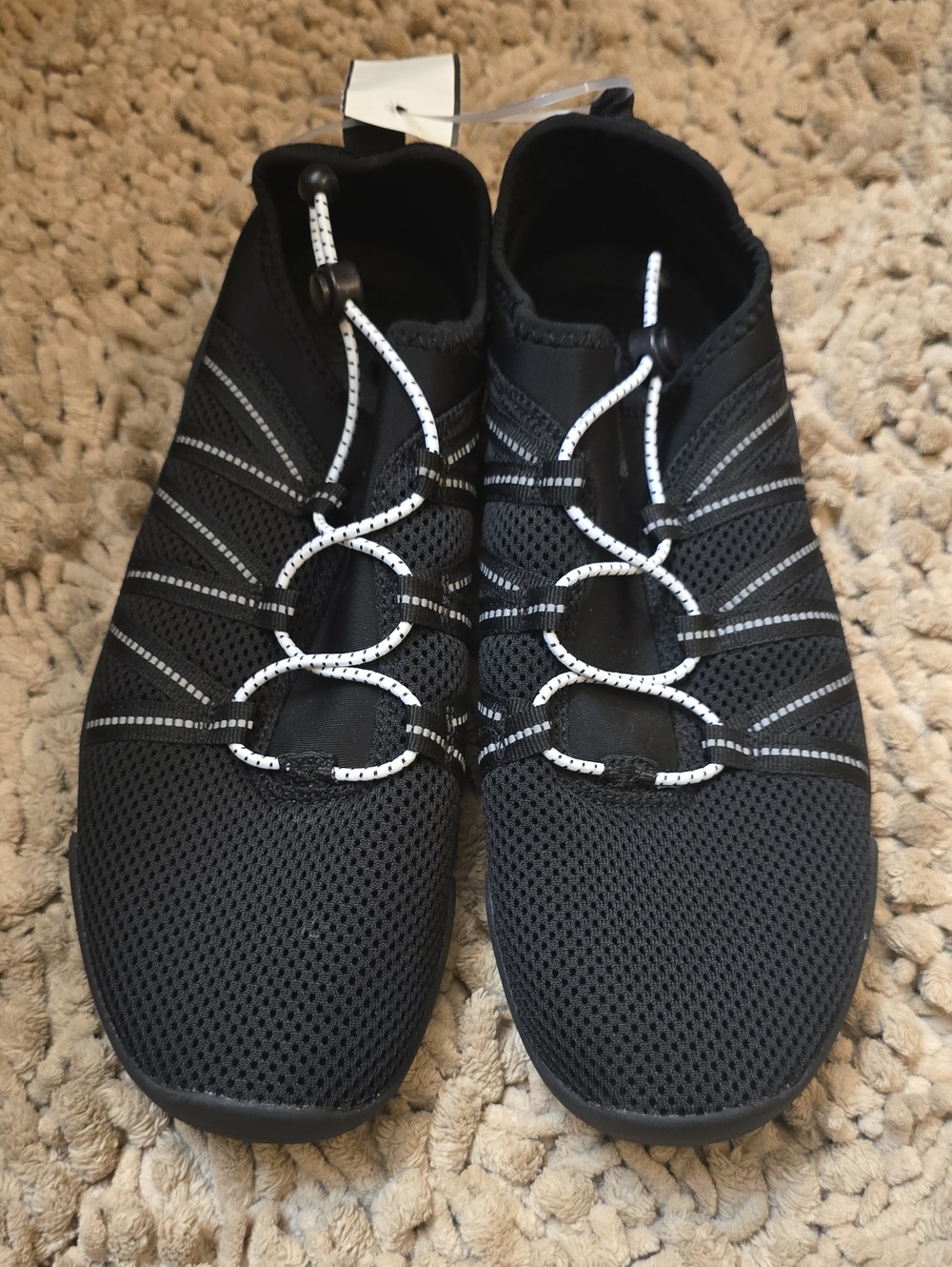 New Women's Size 10โ Black Water Shoes Lightweight Swim Sneakers